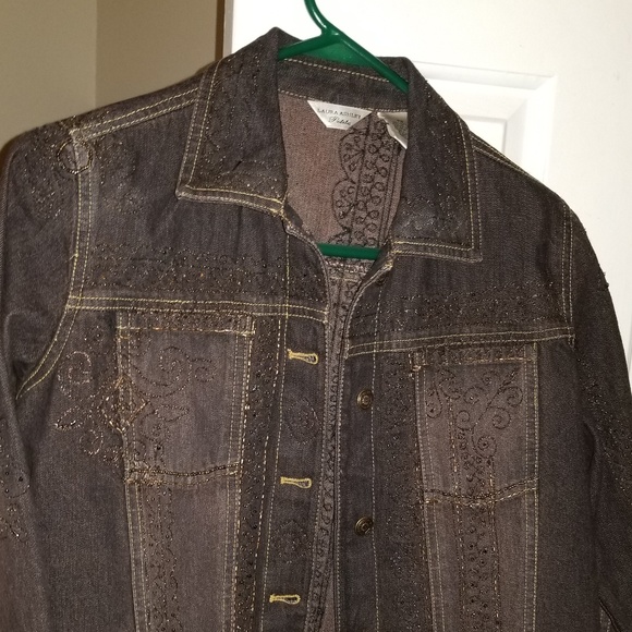 Jean jacket - Picture 1 of 2